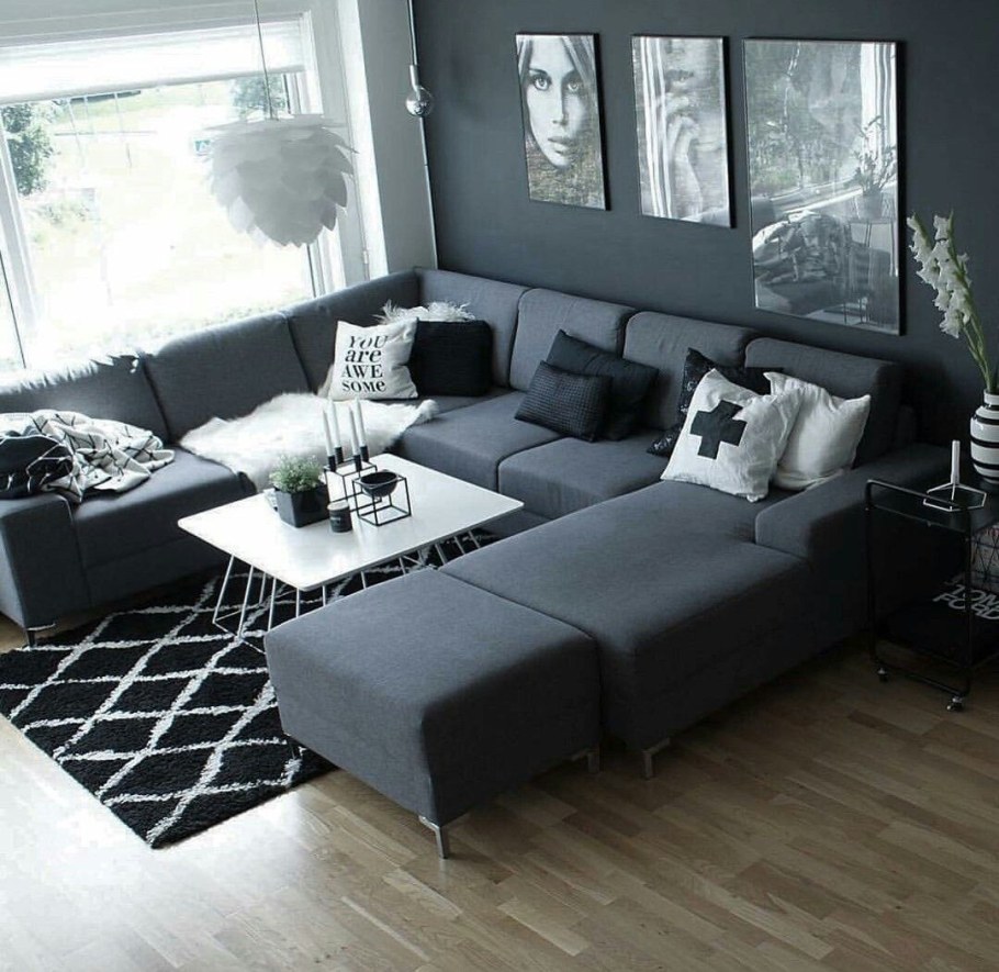 Диван цвета графит в интерьере