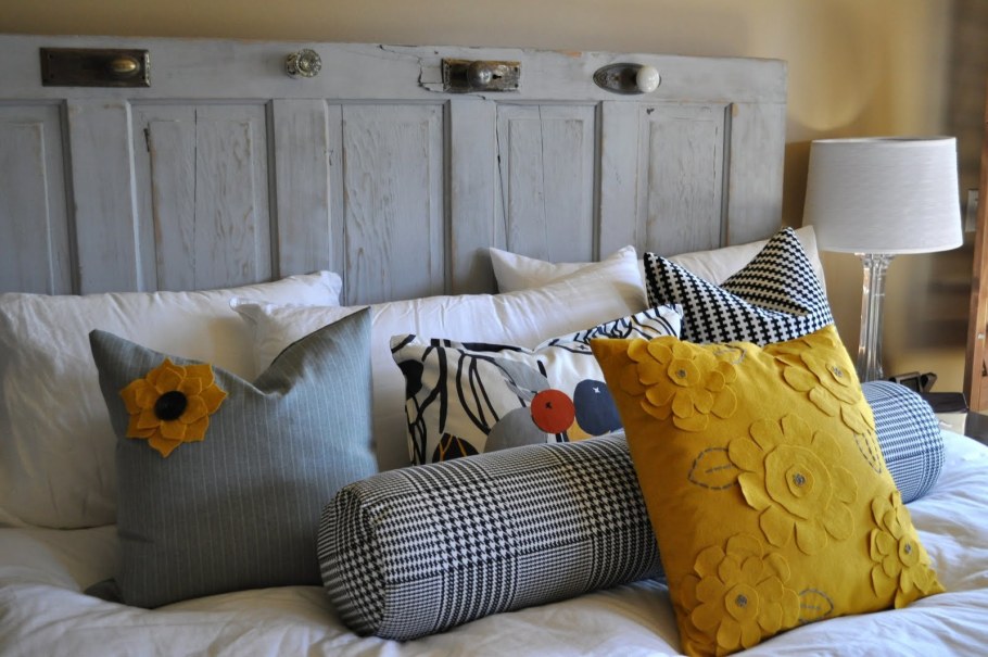 Подушки в стиле Сканди