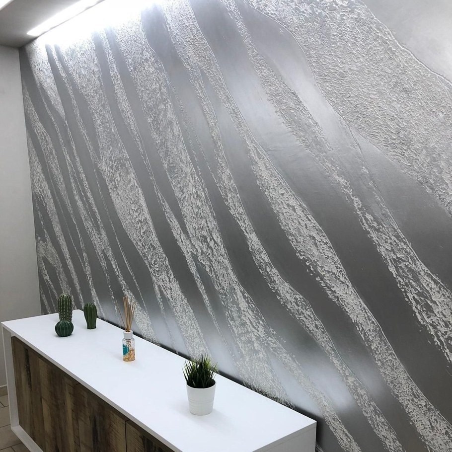 Фактурная штукатурка в интерьере