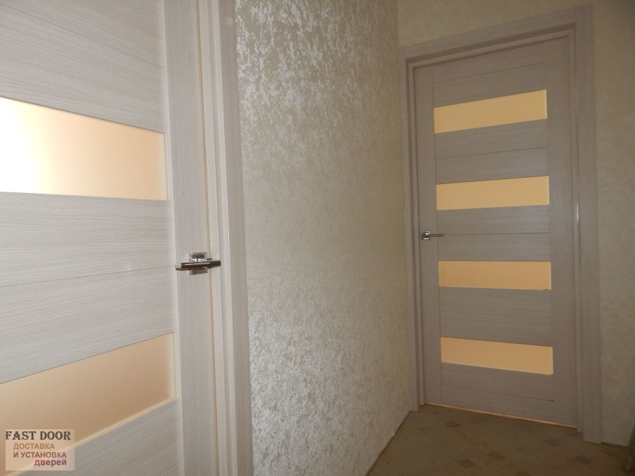 Царговые двери капучино в интерьере