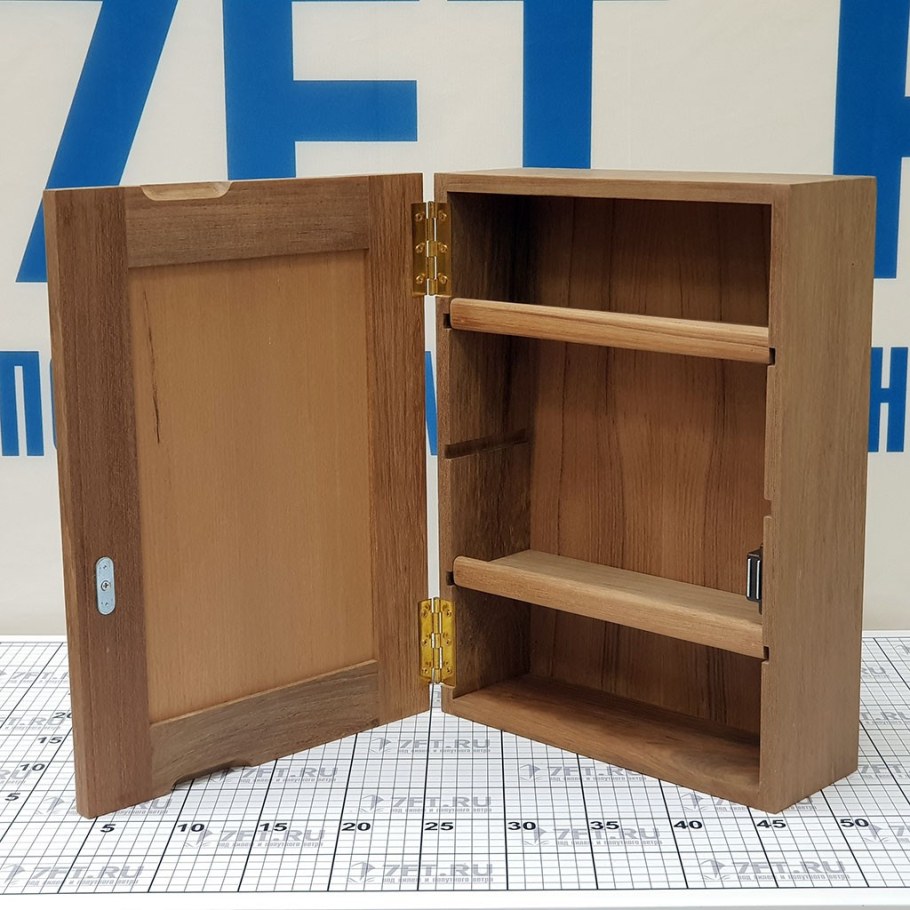 Ящик с дверцей