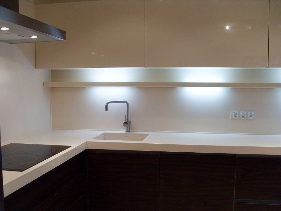 Столешница и фартук из иску