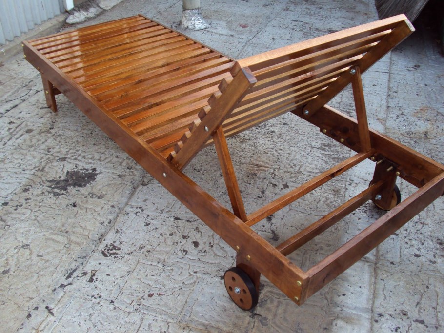 Шезлонг «Мистраль» лиственница