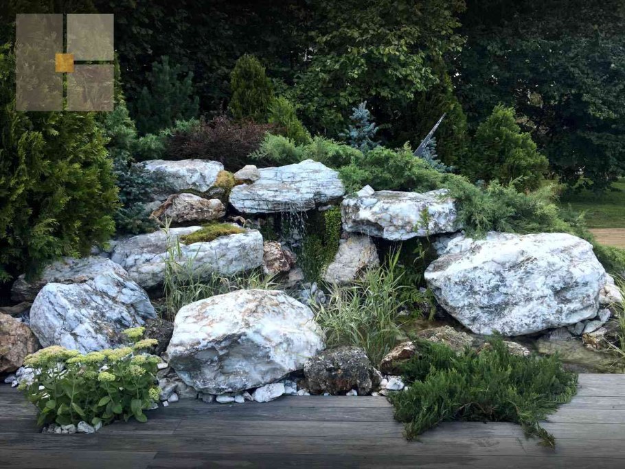 Валуны в саду