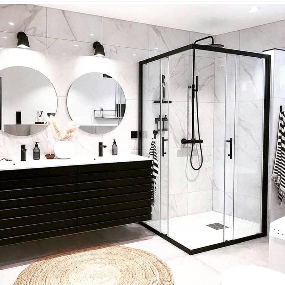 Современная душевая комната