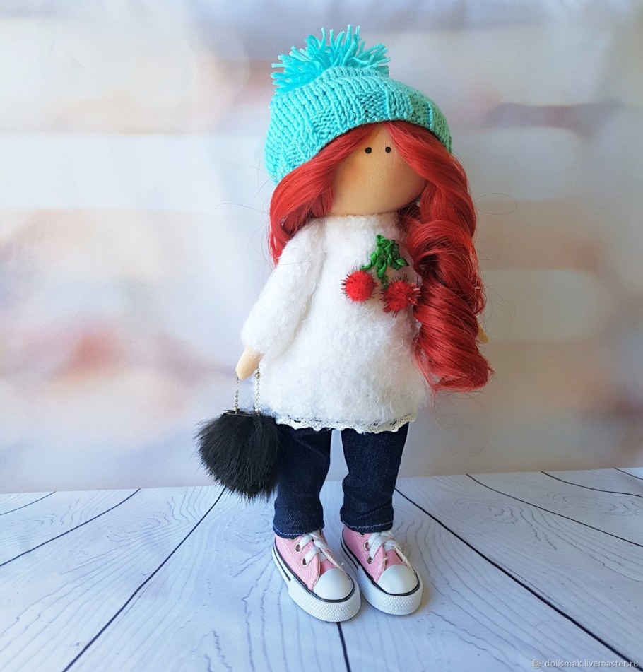 Интерьерная кукла с рыжими волосами