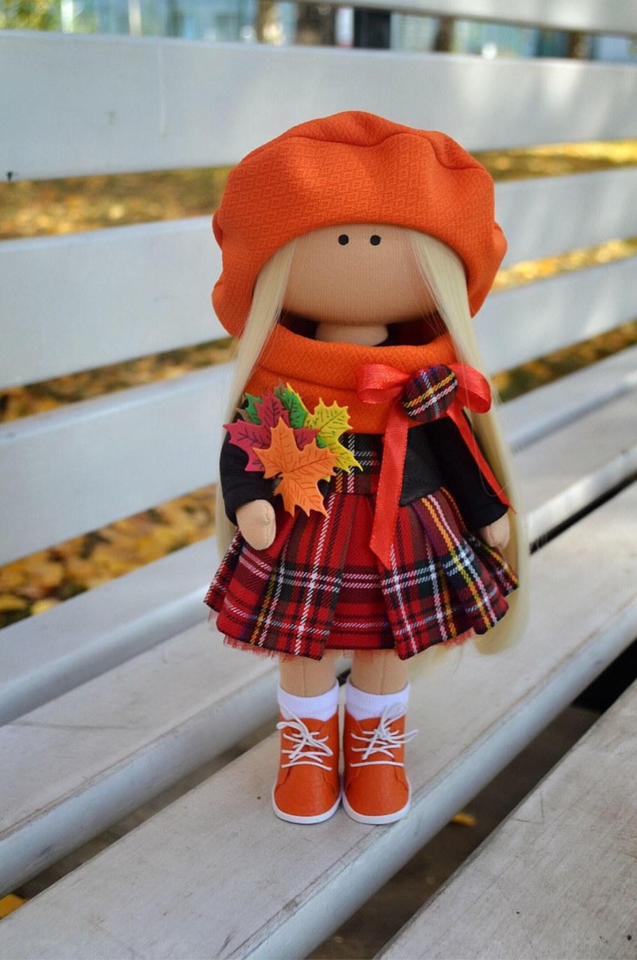 Интерьерная кукла осень