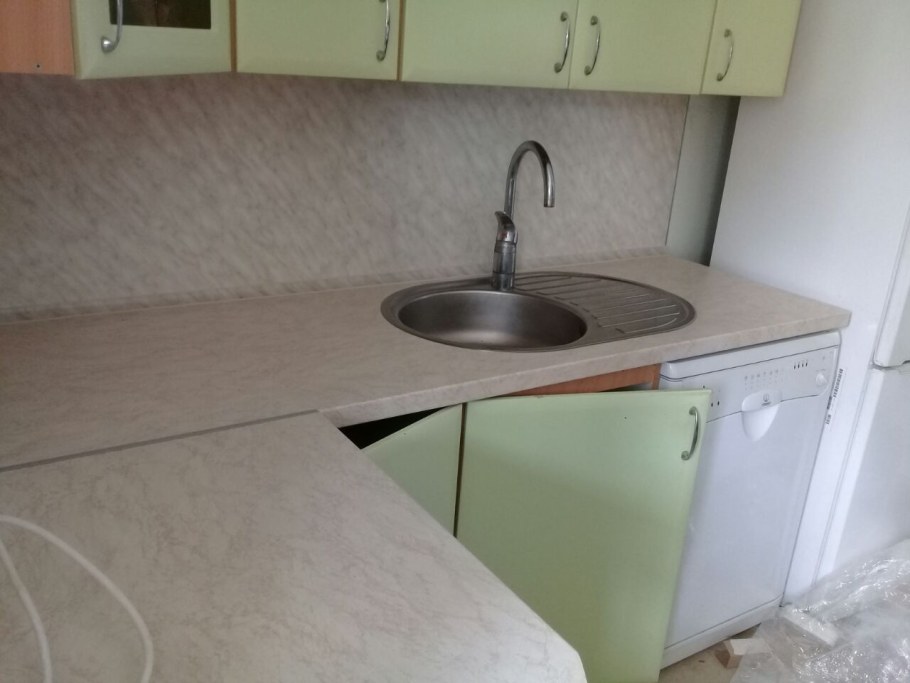 Олива Жемчужная столешница Скиф в интерьере