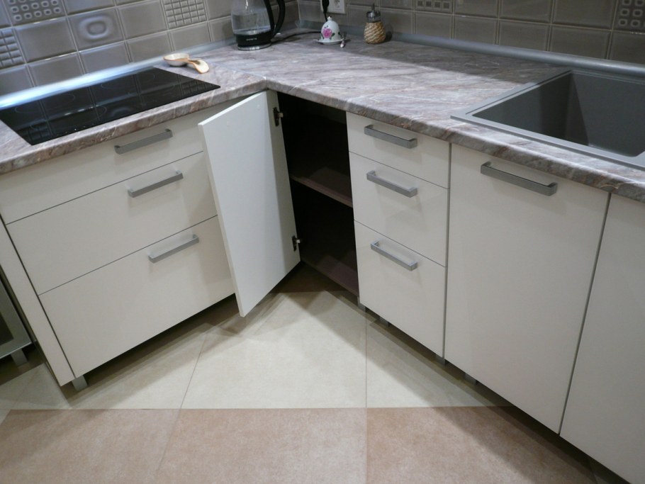 Столешница Скиф белый Королевский жемчуг