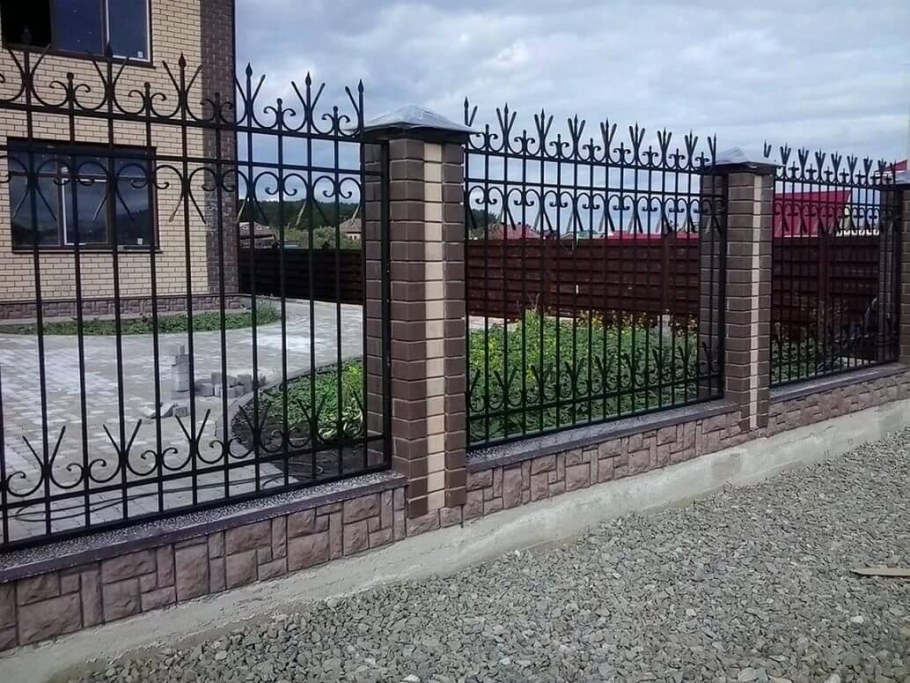 Красивый металлический забор