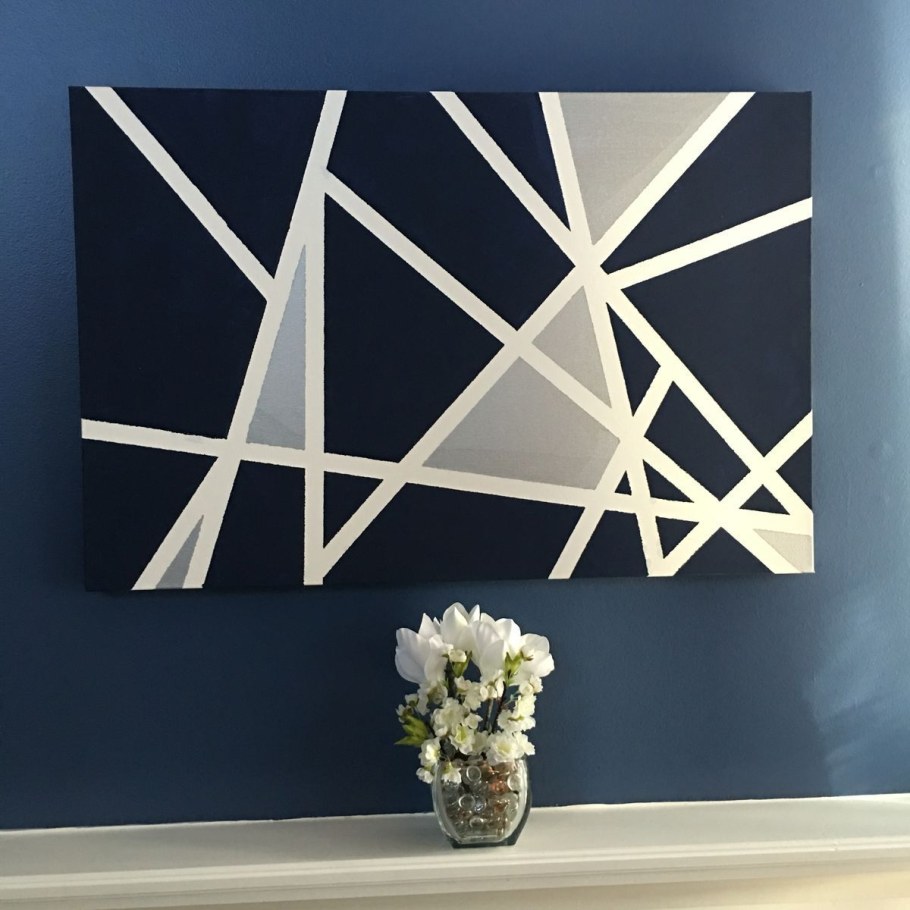 Абстрактное панно в интерьере