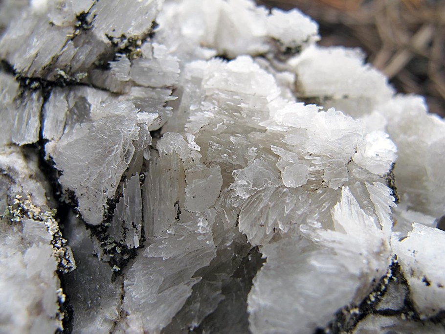 Гипс минерал в природе