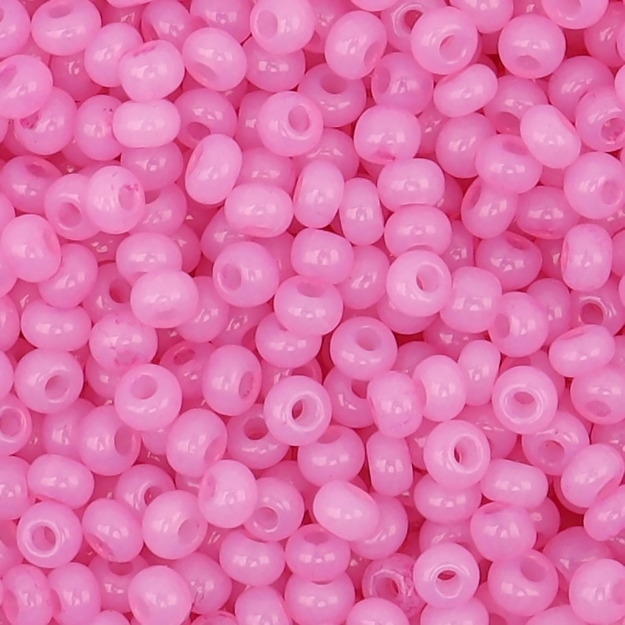 Розовый алебастровый бисер