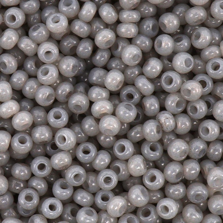 02141 Бисер Чехия