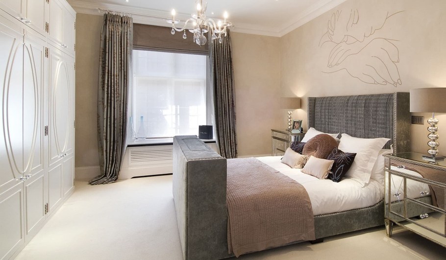 Спальняв бежевых тонпах