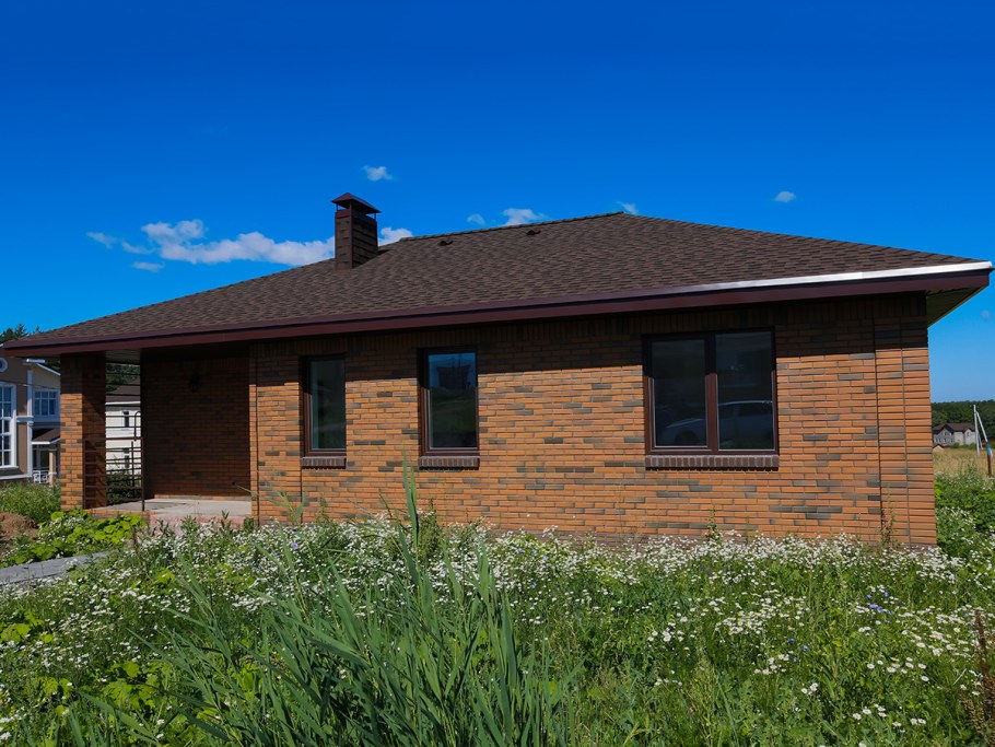 Кирпичный одноэтажный дом 140кв