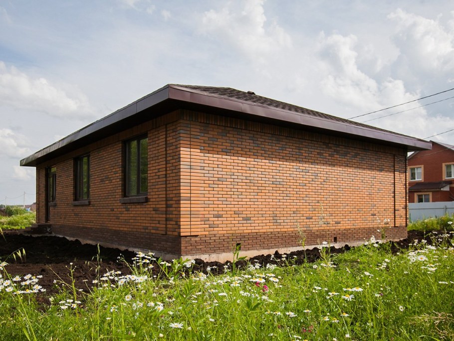 Одноэтажный дом кирпич мокко
