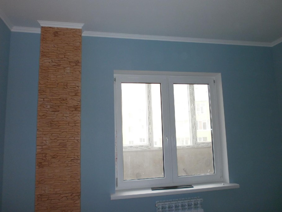 Окрашенные оконные откосы