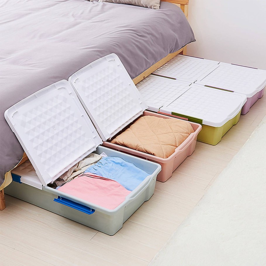 Ящики для вещей под кровать