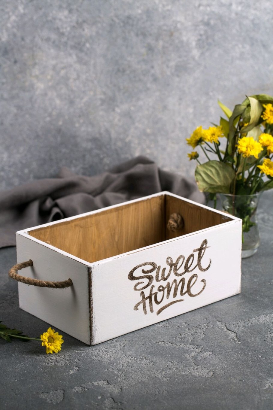 Ящик декоративный