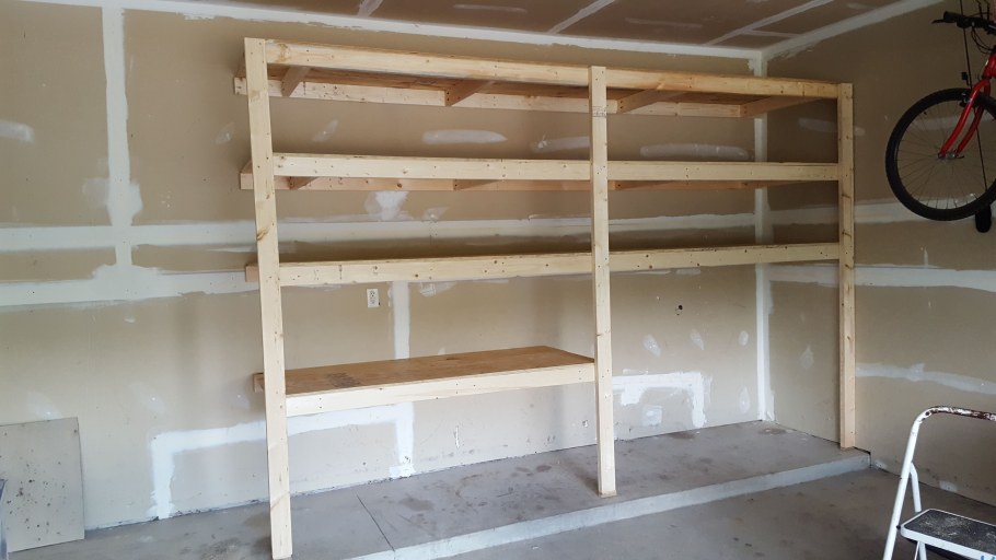 Стеллаж из досок