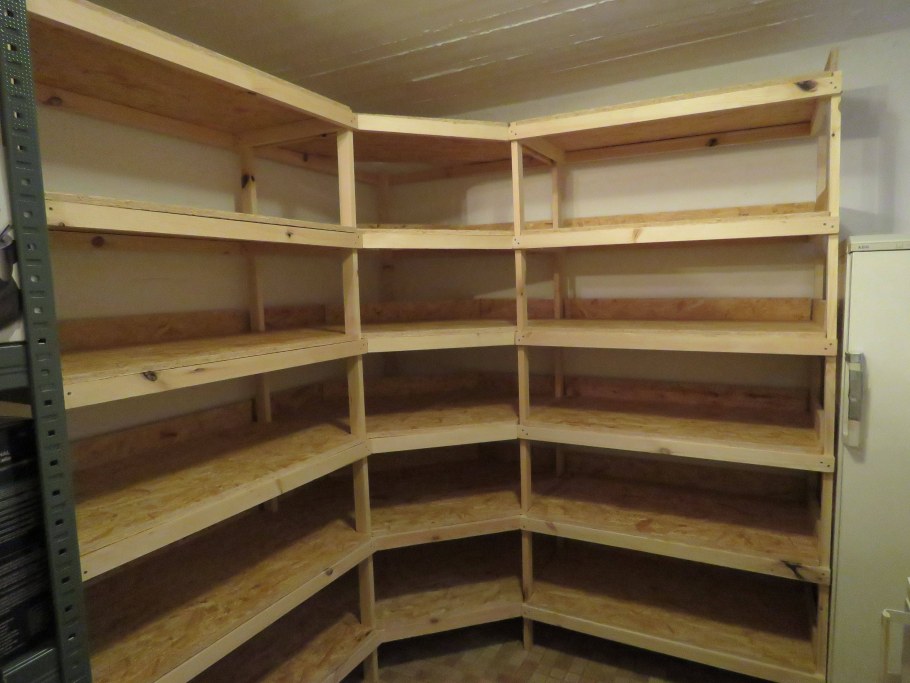 Полки в гараже