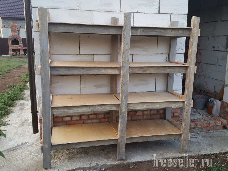 Стеллаж из досок