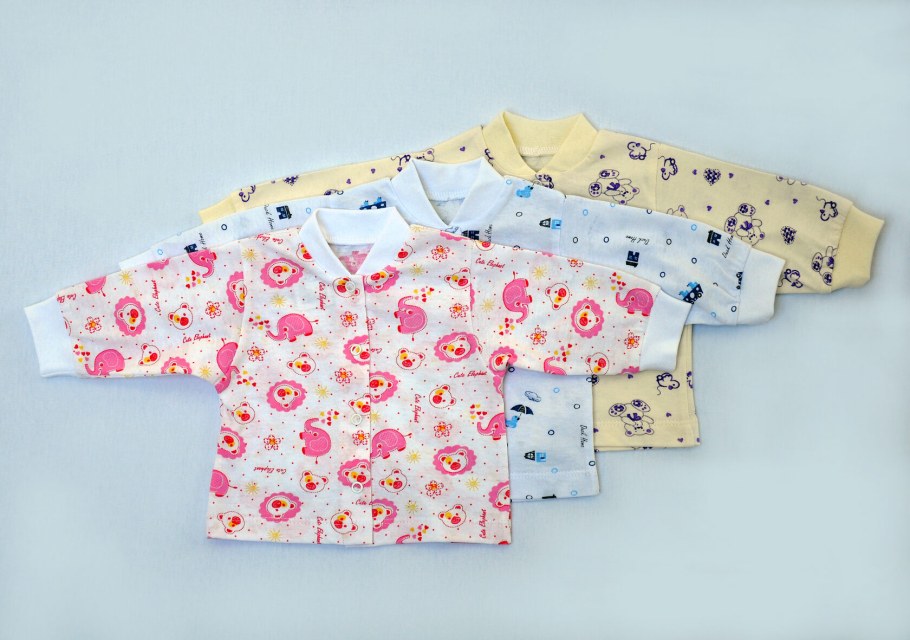 Кофточка ясельная на кнопках