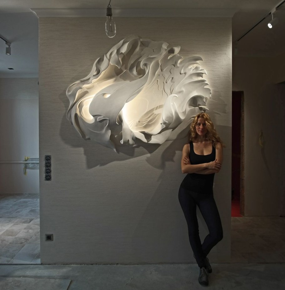 Барельеф в современном интерьере