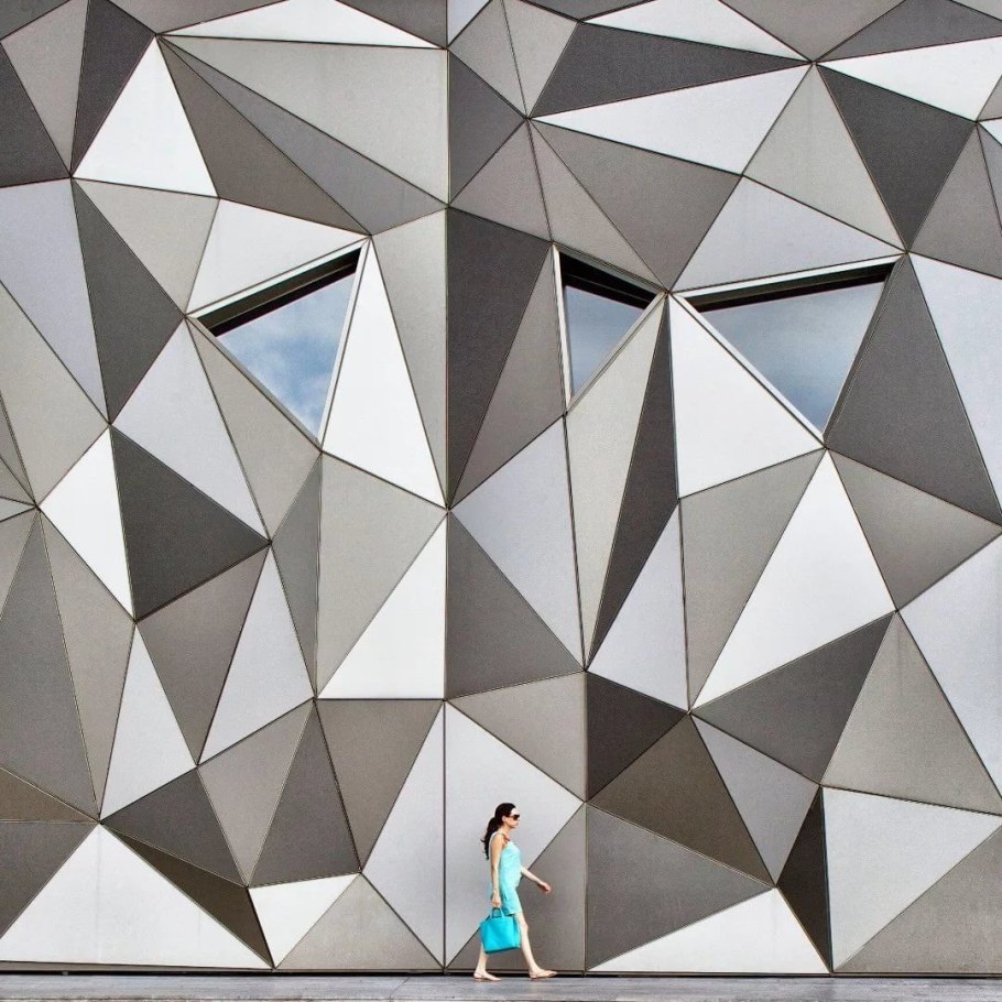 Композиция из треугольников