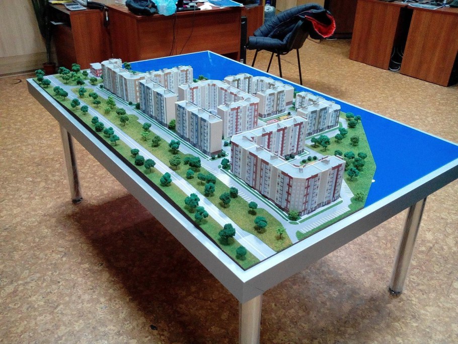 Макетный стол