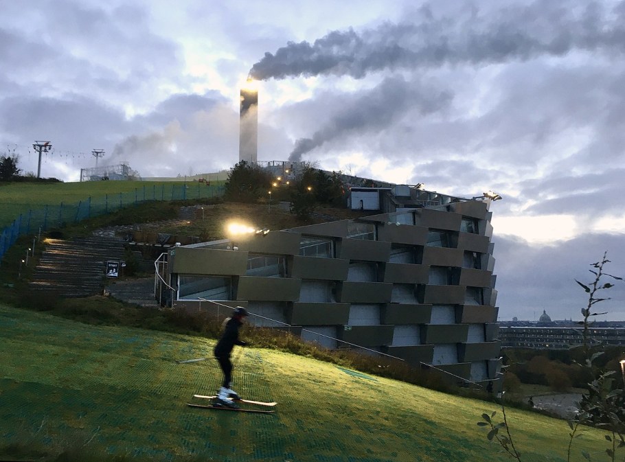 Мусоросжигательный завод Amager Bakke