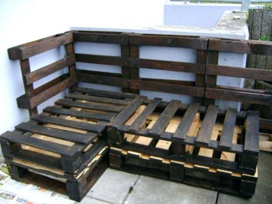 Мебель из поддонов для дачи