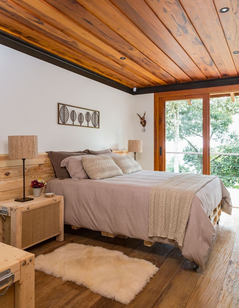 Интерьер из дерева