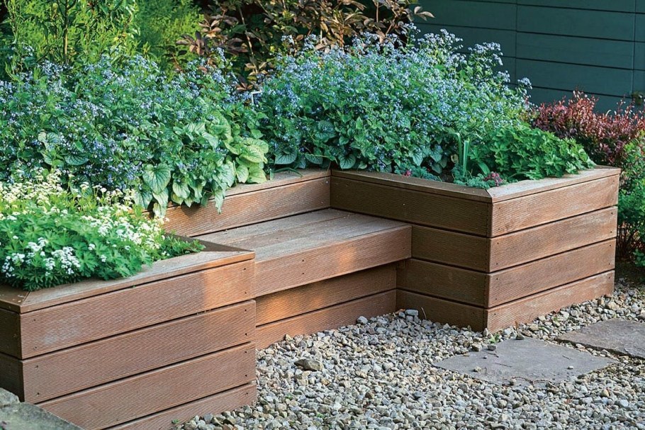 Клумбы высокие деревянные