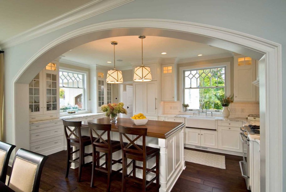 Интерьер кухни в частном доме