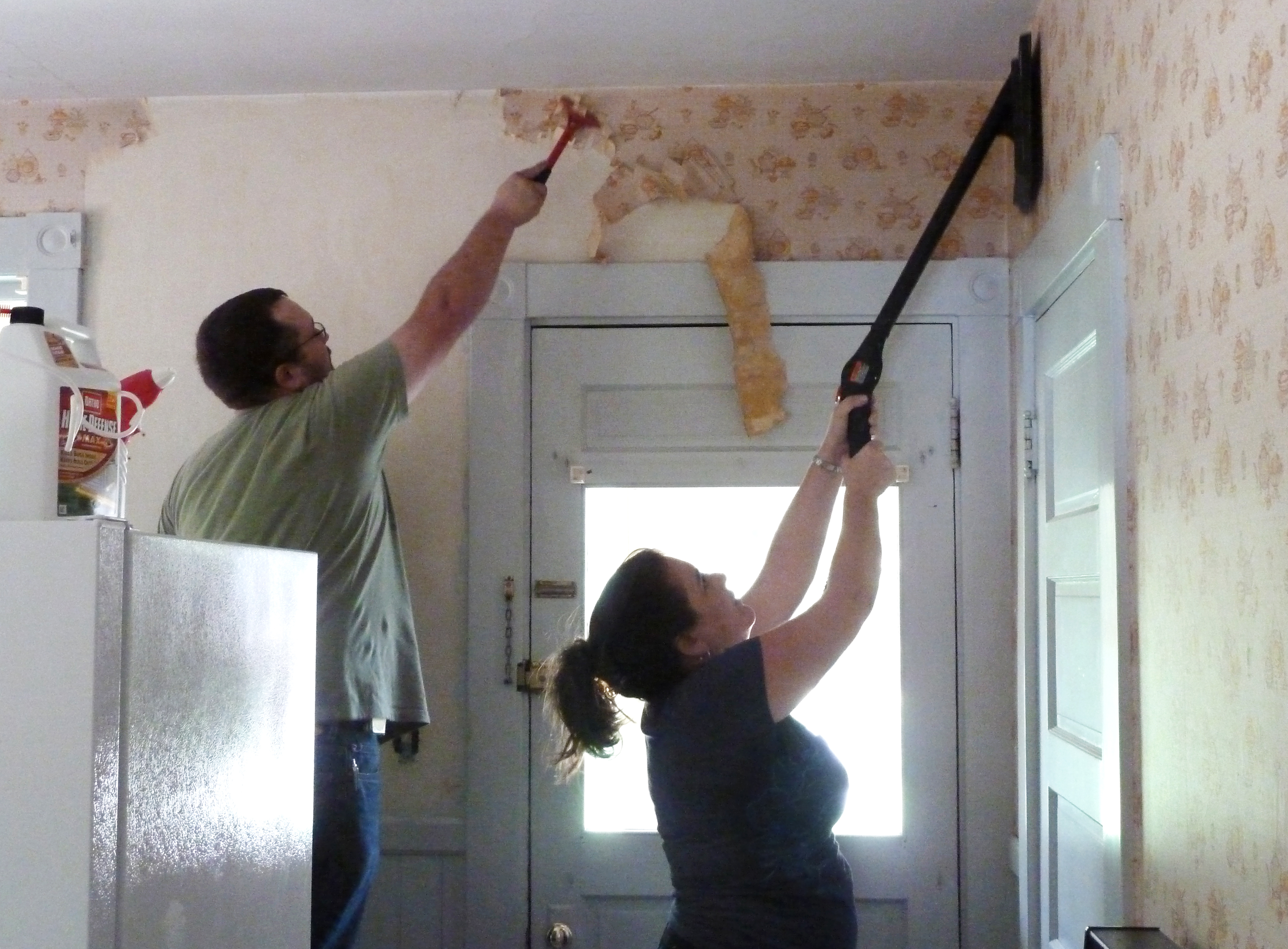 Нужно отремонтировать дом. Последовательность ремонта потолка в квартире. Последовательность ремонта квартиры своими руками. Как сделать ремонт в квартире. Ремонт своими силами.