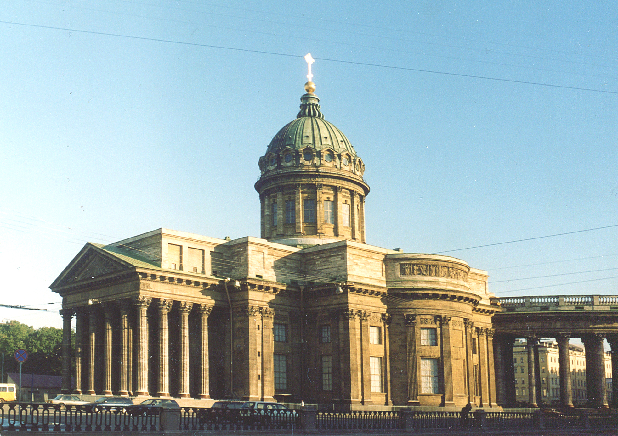 Петербург в стиле классицизма. Фасады Казанского собора в Петербурге.
