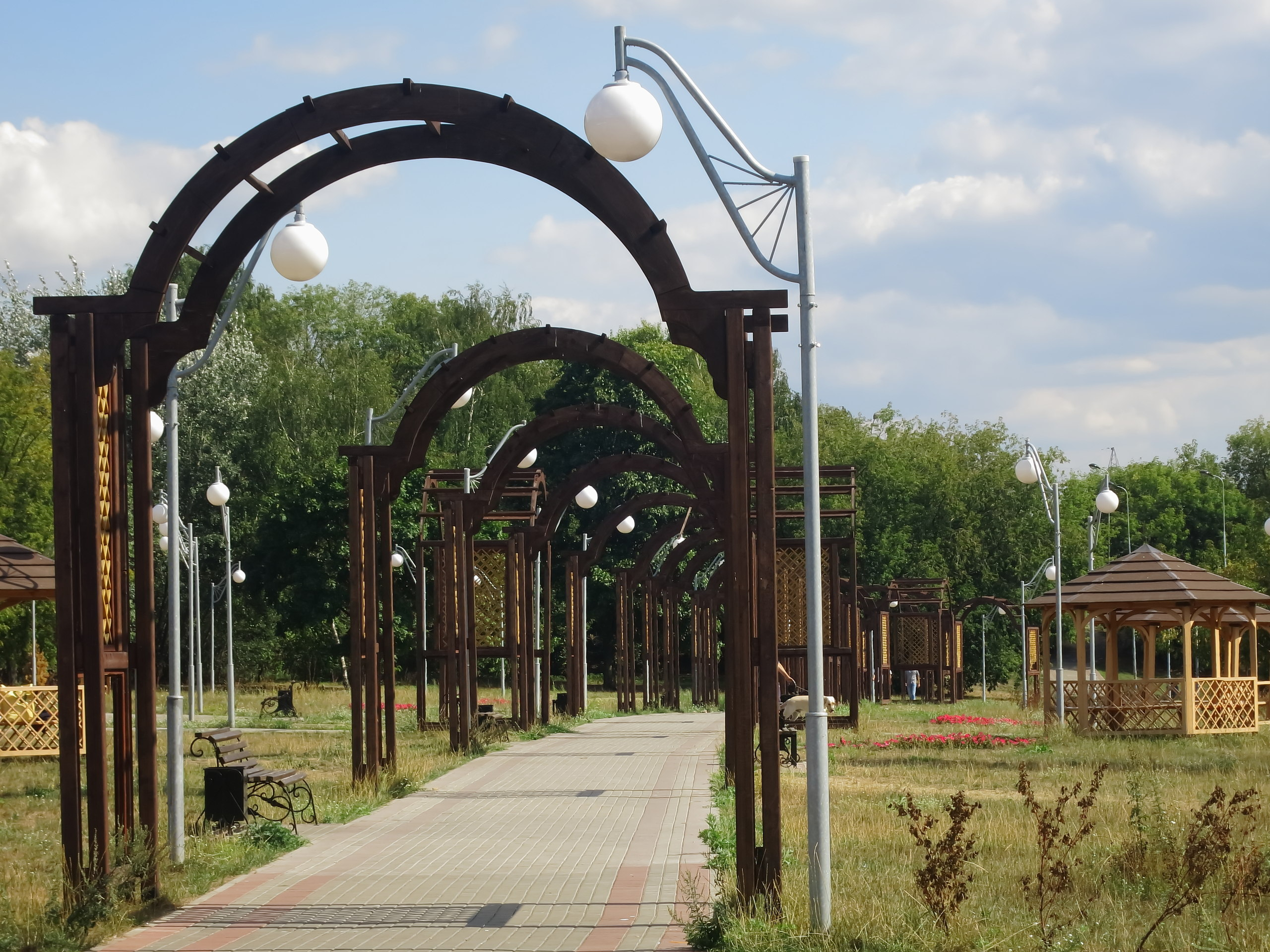 Люблинский парк. Парк Люблино. Люблинский парк парк в Москве. Люблинский парк в Люблино. Метро Волжская парк.