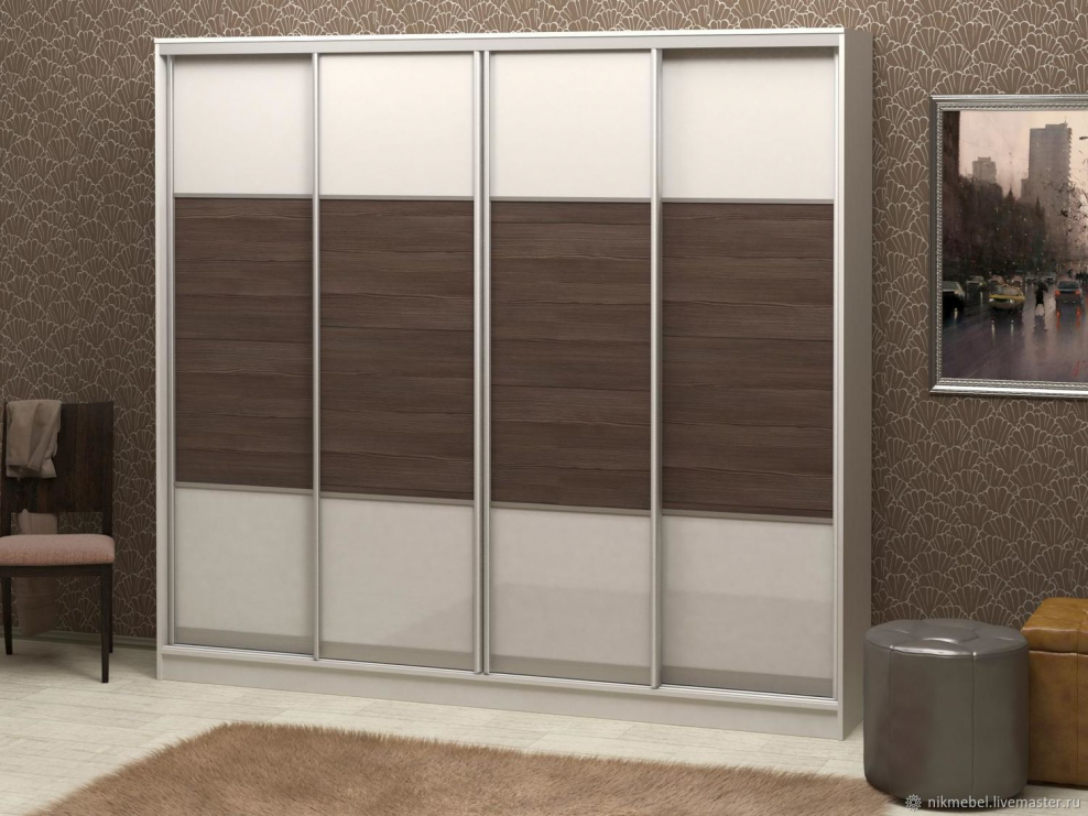 Шкаф купе четырехдверный