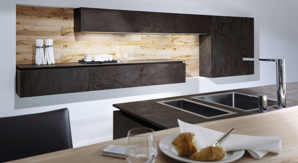 Каменный шпон для кухонного фартука