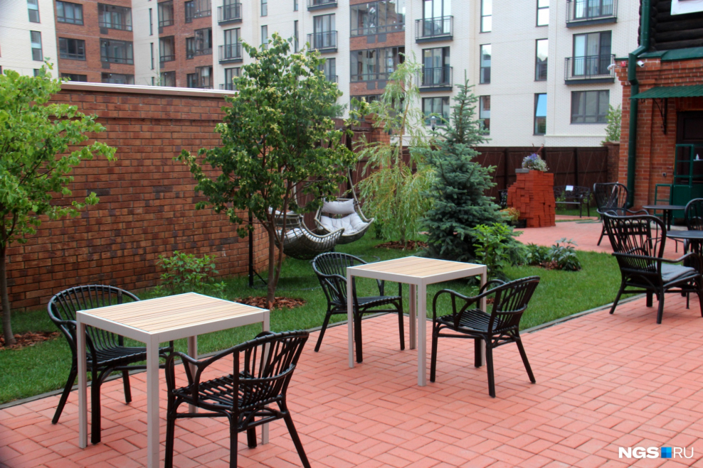 Петровский дворик Новопетровское