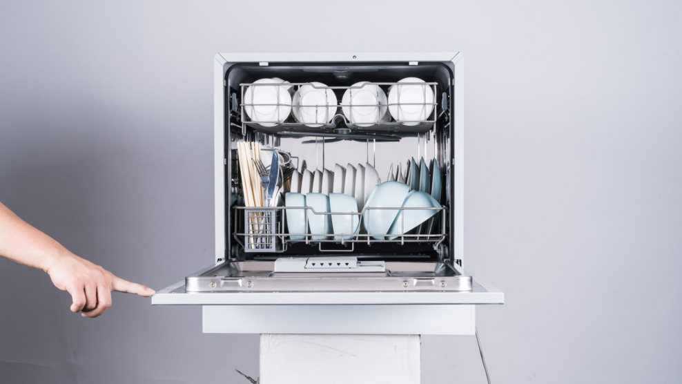 Стол для посудомоечной машины (раздаточный) 600х610х950} Masa (Bulasik Makinasi icin)