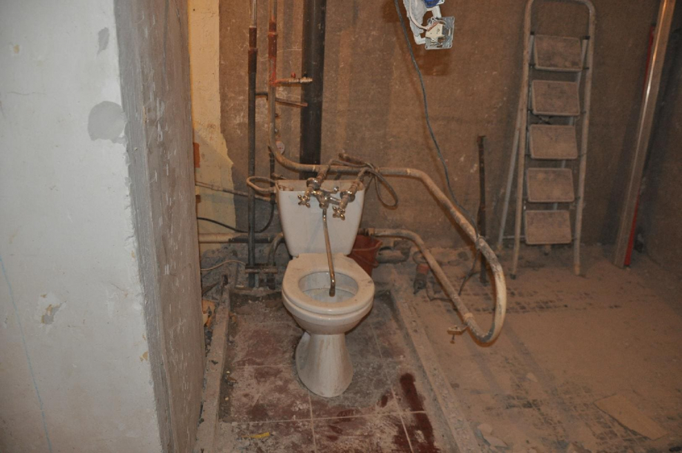 Демонтаж сантехкабины и возведение