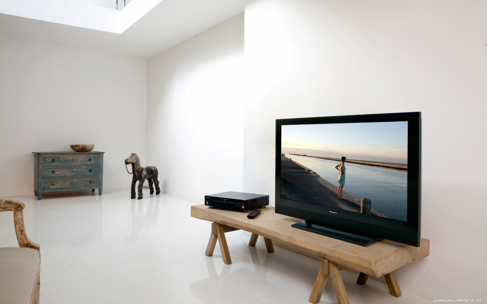 Плазменный телевизор в интерьере