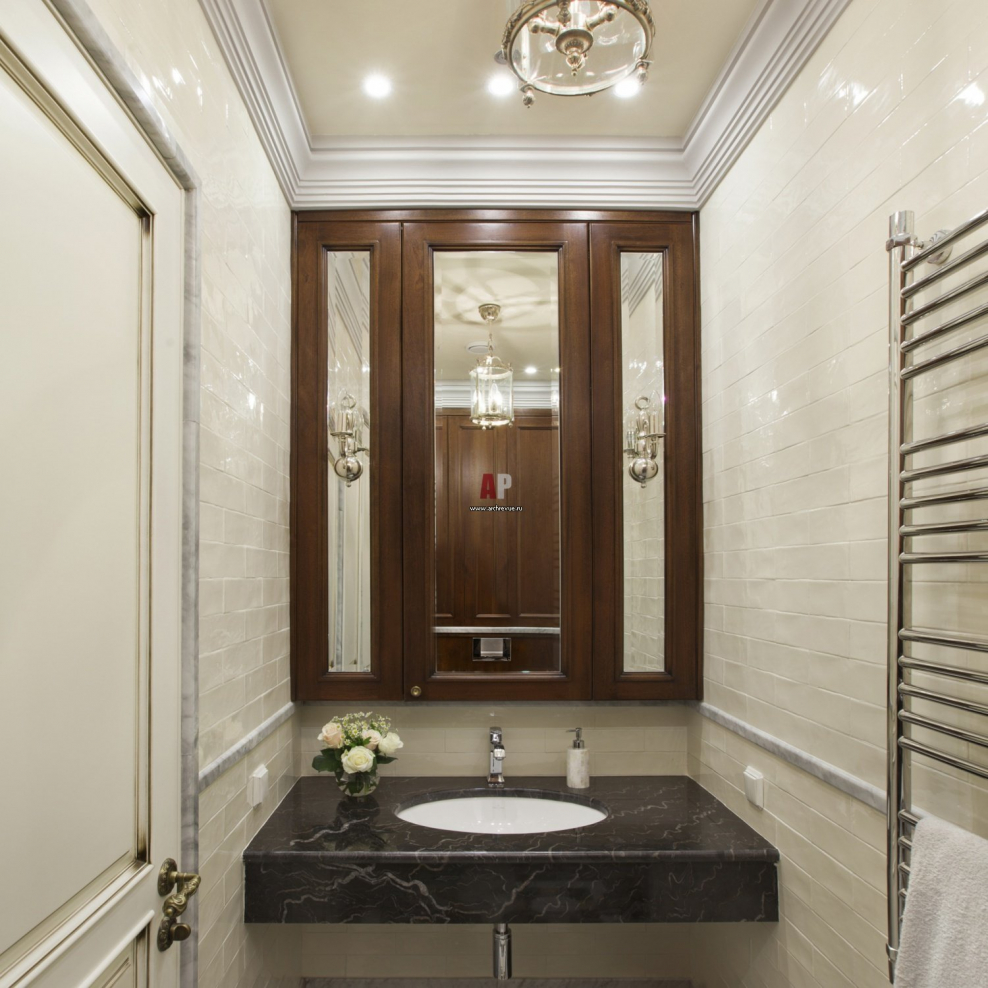 Туалет в неоклассическом стиле