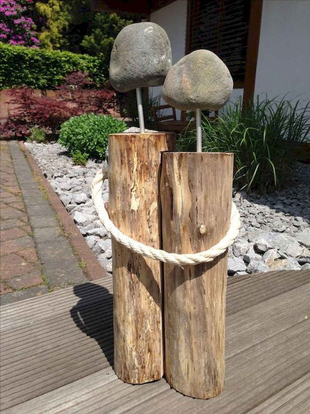 Деревянная телега для сада