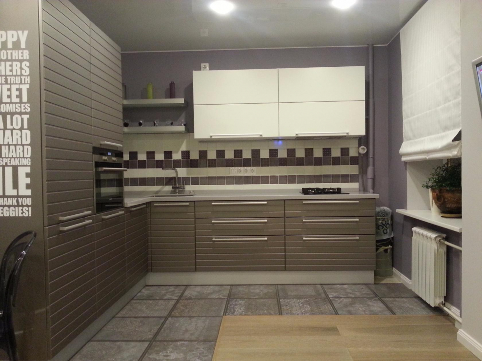 Плитка в кухонной зоне