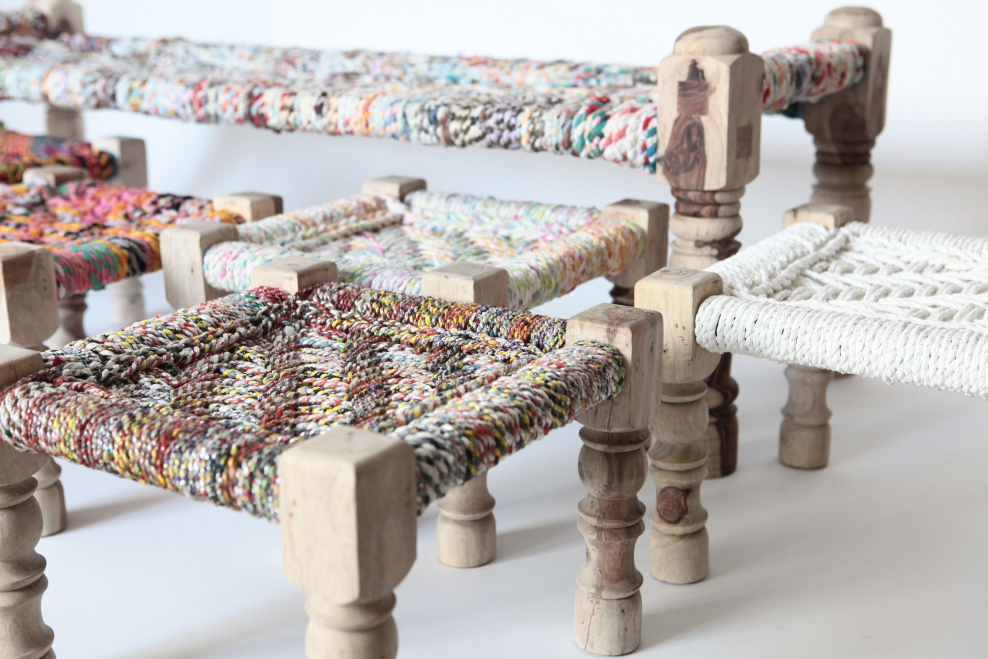 Индия столик для кофе 40х80