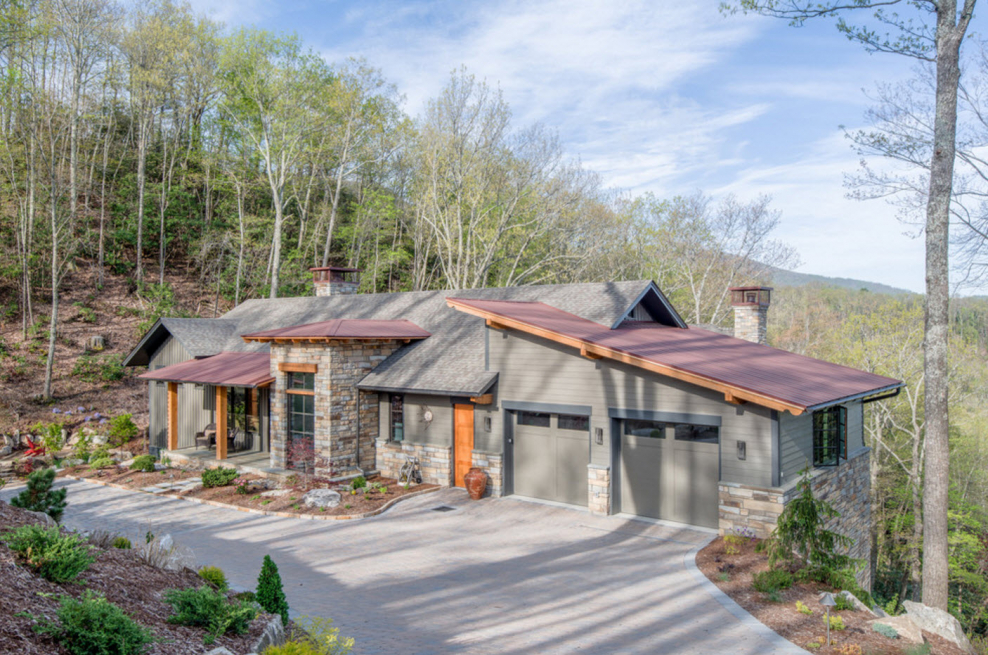 Разноуровневый одноэтажный дом